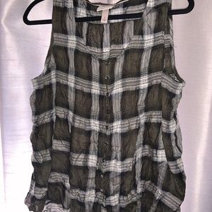 Army green plaid flowy sleeveless top size L